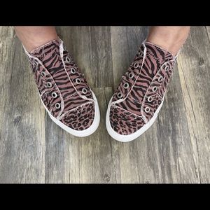 Multi patterned sneakers